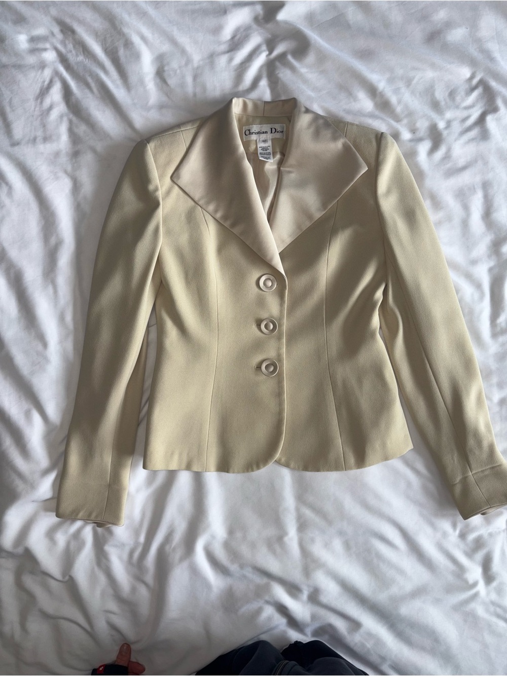 Vintage Christian Dior Beige Blazer | Satin Collar | Size 4P | Classic Jacket - Picture 6 of 7